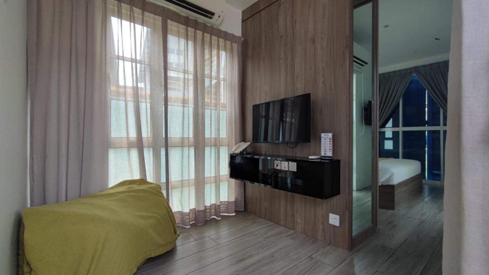 Solesor Kampong Beach Resort Port Dickson Exterior photo
